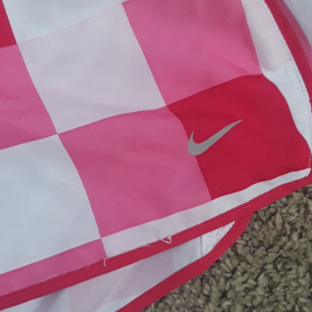 Nike Pink/White Geometric Print Shorts - Picture 2 of 3